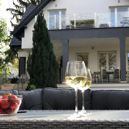 Appartement Buda Valley: With Garden Boedapest