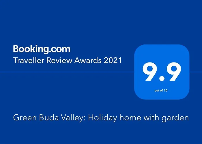 Buda Valley: With Garden アパート *